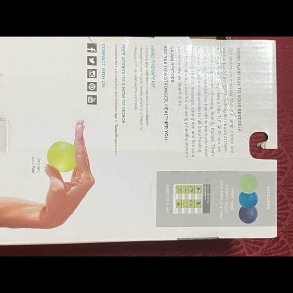 GAIAM Restore Hand Therapy Kit - Picture 3 of 4